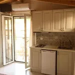 Pensión Yasemi Vasiliki