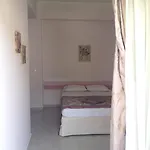 Yasemi Pensión Vasiliki